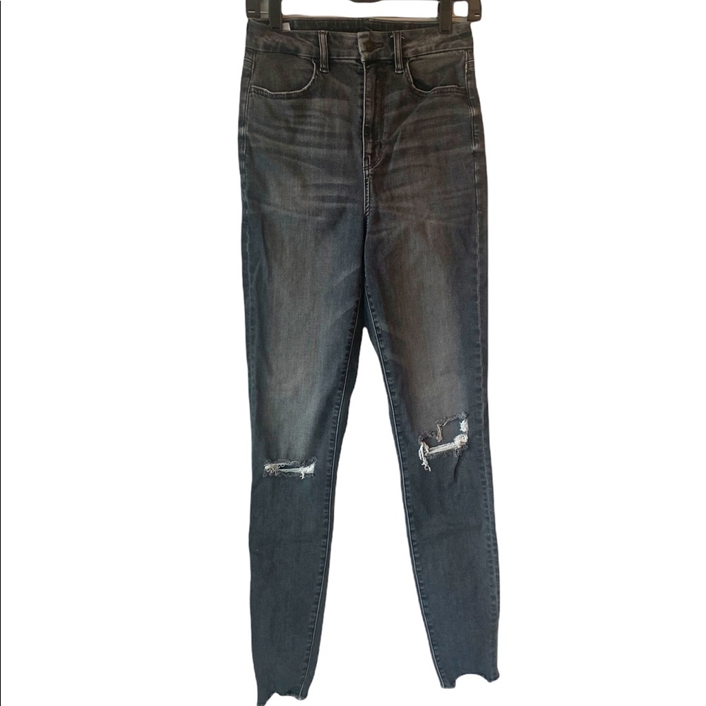 AMERICAN EAGLE XLong Size 6 Jeans